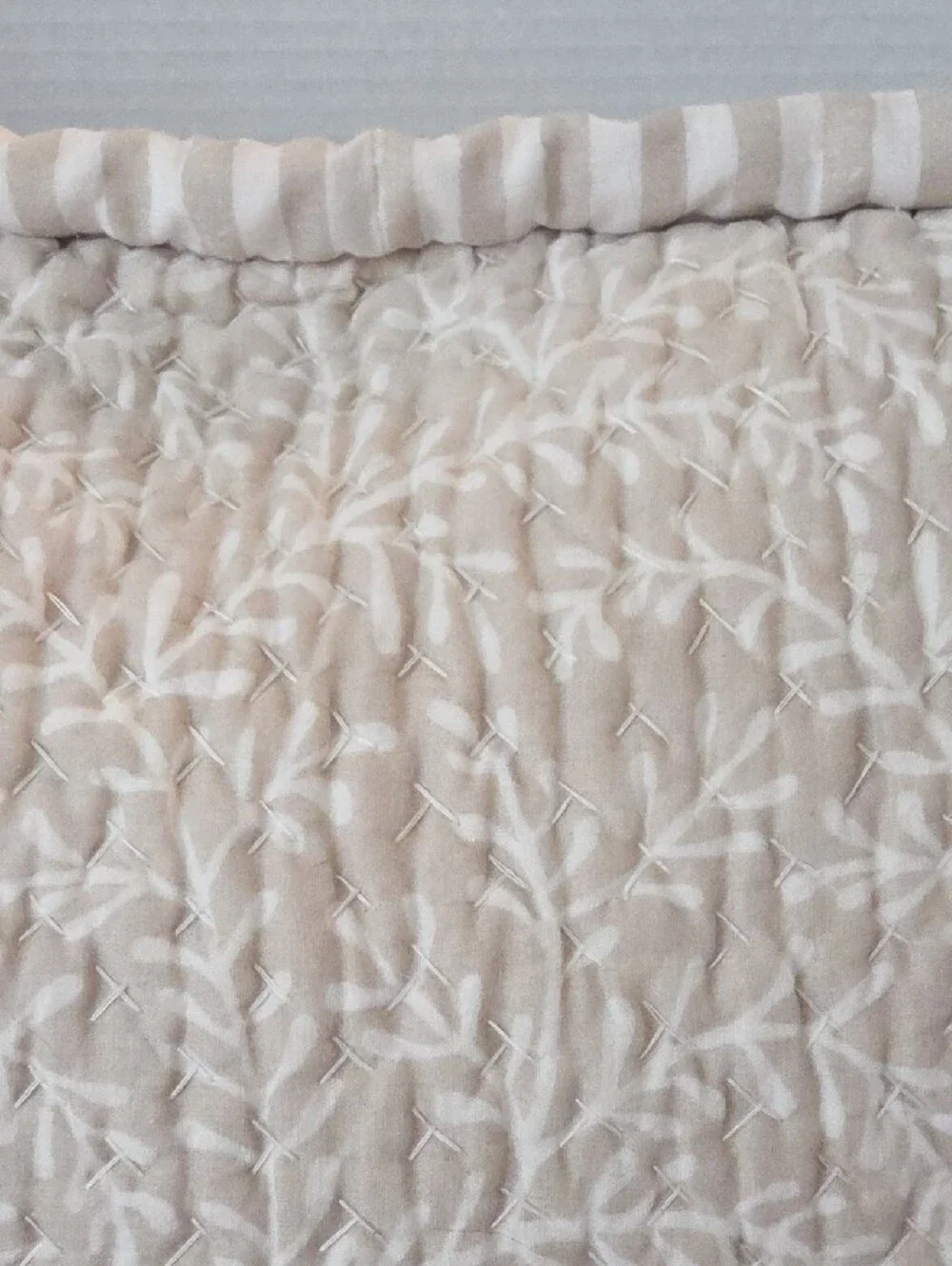 Garnet Hill Cream Tan Quilted Leaf-Embossed Cotton Strip Edge Accent Pillowcover